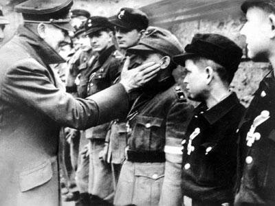 Theodor Morell, der Leibarzt Adolf Hitlers und seine Folgen…