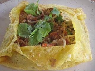 Kai Yad Sai - Gefülltes Thai–Omelette -  Filled Thai Omelet