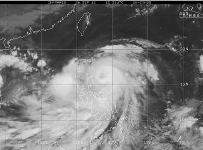Taifun NESAT jetzt fast über Nord-Philippinen, September, Oktober, 2011, Taifun Typhoon, Taifunsaison, Vietnam, Philippinen, Pazifik, Verlauf, Zugbahn, Hongkong, 