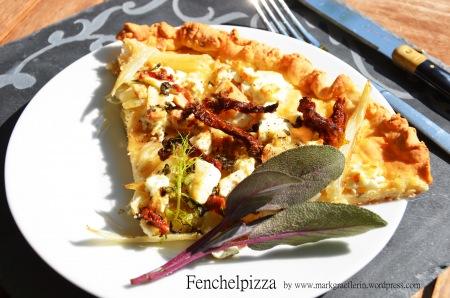 Pizza mit Fenchel, Walnüssen und Fetakäse