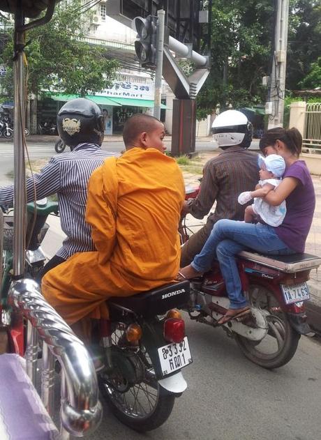 Phnom Penh – Strassen-Impressionen.