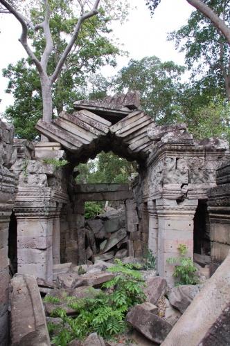Cambodia: Banteay Chhmar, the second Angkor Wat.