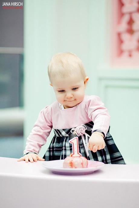Babyfotos – Julia feiert ihren 1. Geburtstag
