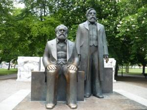 Das Marx-Engels-Denkmal in Berlin
