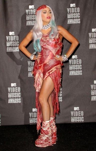 Lady Gagas Fleischkleid