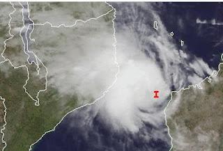Ex-Zyklon IRINA formt sich zwischen Madagaskar und Mosambik neu - eventuell auch Südafrika bedroht, Irina, Afrika, Satellitenbild Satellitenbilder, aktuell, Indischer Ozean Indik, Zyklonsaison Südwest-Indik, Februar, 2012, Vorhersage Forecast Prognose, 