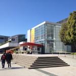 Yerba Buena Center for the Arts in Cupertino, San Francisco wird für die iPad 3 Keynote geschmückt