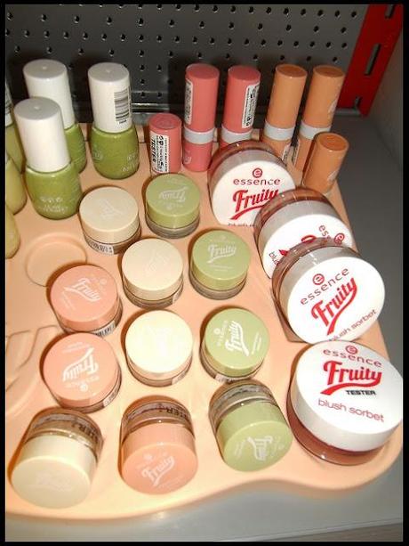 essence Fruity LE essence Fruity LE