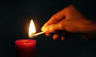 Manchmal ist eine einfache Kerze ein großes Zeichen der Menschlichkeit!