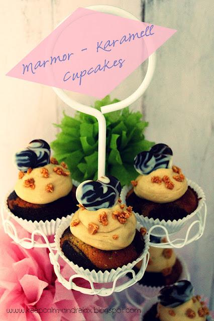 Marmor - Karamell Cupcakes zum 1. Mai