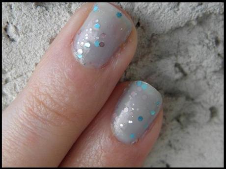 Review Tonymoly Nagellack Glitter GS08 Milkyway Review Tonymoly Nagellack Glitter GS08 Milkyway