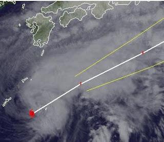 Taifun MAWAR (AMBO) nähert sich Japan, Taifun Typhoon, Taifunsaison 2012, Japan, aktuell, Satellitenbild Satellitenbilder, Juni, 2012, Sturmwarnung, Mawar, Ambo, 