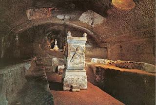 Oddities and mythic tombs: Rome