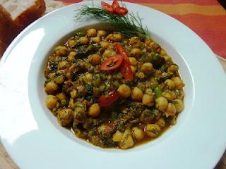 Für Foodina: Kichererbsencurry mit Dill / Chickpea Curry with Dill