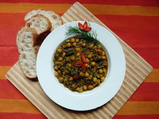 Für Foodina: Kichererbsencurry mit Dill / Chickpea Curry with Dill