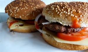 Gegrillt: Rindfleisch Burger