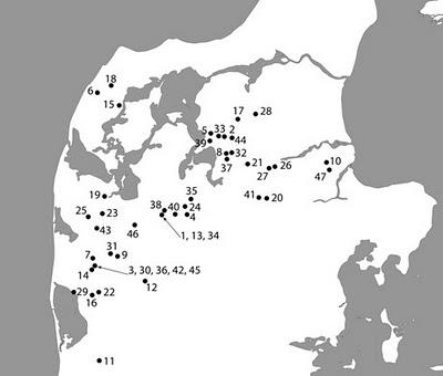 Rinderwagen-Gräber prozessionsartig Richtung Osten aufgereiht in Dänemark, 3.100 v. Ztr.