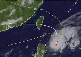 Taifun TEMBIN | IGME wahrscheinlich als Super Typhoon nach Taiwan, Tembin, Igme, major hurricane, Taifun Typhoon, Taifunsaison 2012, aktuell, Satellitenbild Satellitenbilder, Vorhersage Forecast Prognose, Taiwan, August, 2012, Sturmwarnung, 