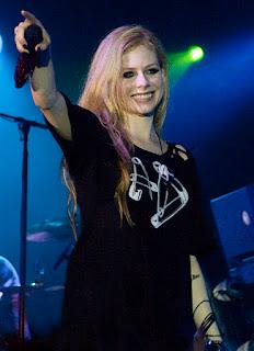 Avril Lavigne ist mit Chad Kroeger verlobt