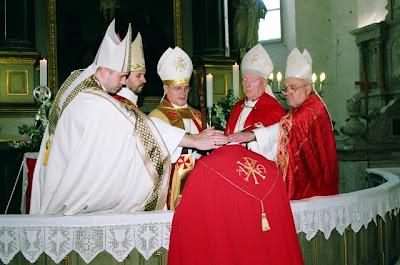 Missbrauchsopfer verklagen Bischöfe als Strafvereitler