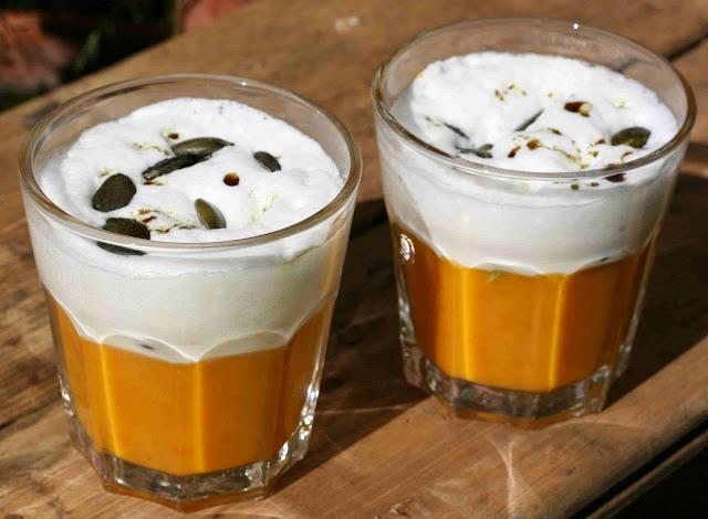 Kürbis-Curry-Cappuccino Kürbis-Curry-Cappuccino