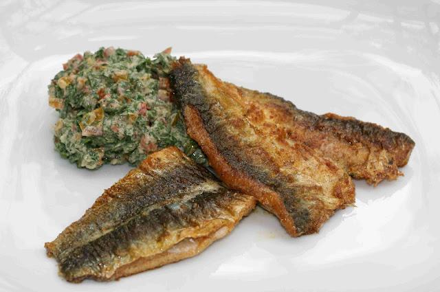 Sardinen mit Petersilien-Sesam-Salat Sardinen mit Petersilien-Sesam-Salat
