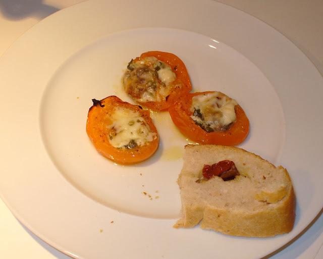 Gastbeitrag von Ursula: Gefüllte Tomaten Gastbeitrag von Ursula: Gefüllte Tomaten
