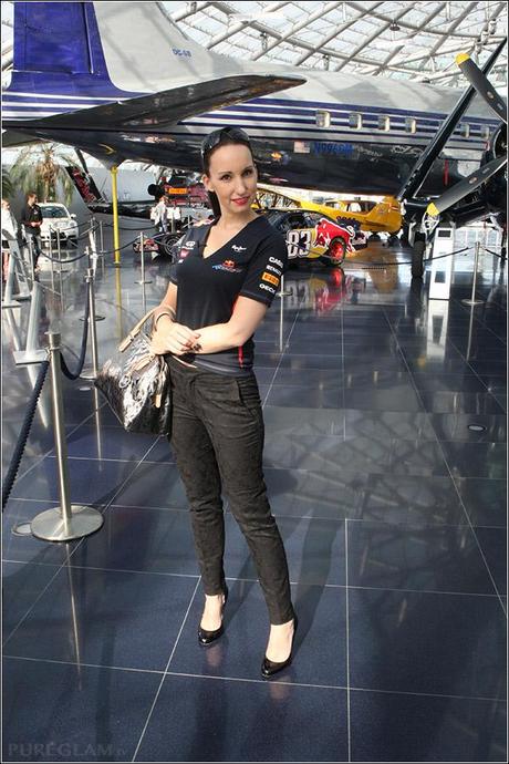 Red Bull Racing - Hangar 7 - Visiting Salzburg - black pants, Louboutin heels, RedBull-Racing-Team-T-Shirt