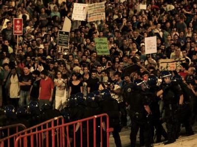 Riesenproteste gegen Sparpolitik in Portugal und Spanien