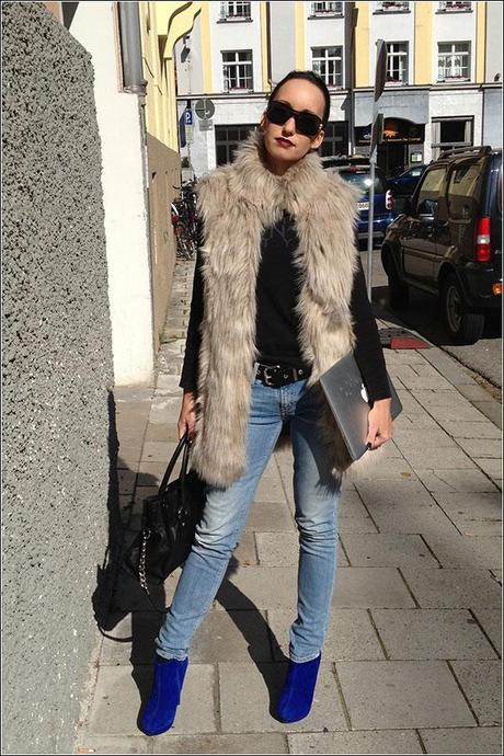 Münchener Herbst-Blogger-Fashion Outfit - Bag, Heels, Laptop