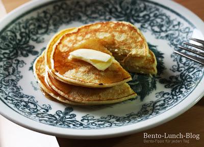 Rezept: Buttermilch Pancakes mit Honig und Butter