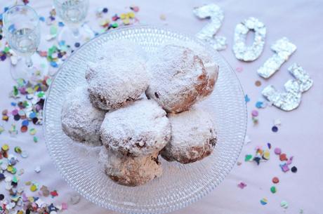 sweet new year´s customs: a kind of donut called “berliner”, “pfannkuchen” or “krapfen”