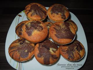 Marmor-Cupcakes mit Schaumkuss-Mascarpone-Frosting