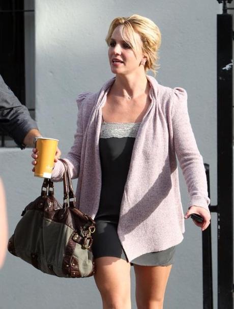 45802, LOS ANGELES, CALIFORNIA - Wednesday October 6, 2010. Britney Spears does a bit of shopping at Only Hearts boutique in Santa Monica, leaving with a different outfit than when she walked into the store. Photograph: Pedro Andrade / Kevin Perkins,  PacificCoastNews.com