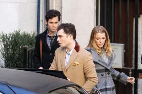 46913, NEW YORK, NEW YORK - Monday November 1, 2010. Blake Lively and Penn Badgley, who turns 24 today, film a scene for Gossip Girl with co-star Ed Westwick. Lively and Badgley recently ended their off-screen relationship. Photograph: PacificCoastNews.com