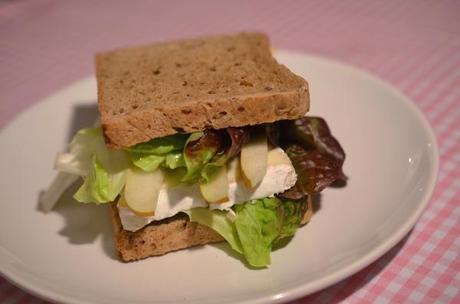 Bürofood: Camembert-Birnen-Sandwich