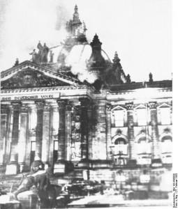 Berlin, brennender Reichstag (Reichstagsbrand)
