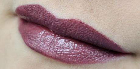 L‘ORÉAL INDEFECTIBLE Lippenstift - Violet Parfait 209