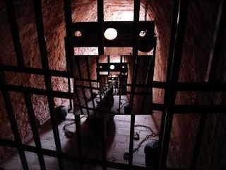 Die Vereinigten Folterstaaten von Guantanamo und die Menschenrechte