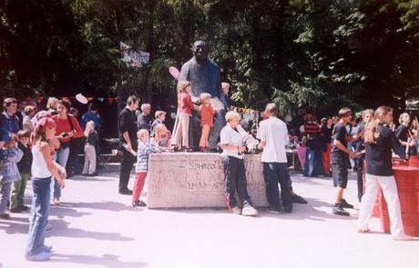 Kinderfest am 1. Juni 2002, Kollwitzplatz, Berlin Prenzlauer Berg