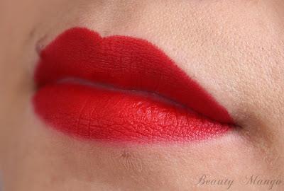 Mac RiRi Woo - Rote Lippen wie Rihanna