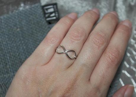 {Haul} New One Infinity Ring (Schmuck)