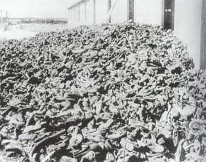 Schuhberg im Lager Majdanek