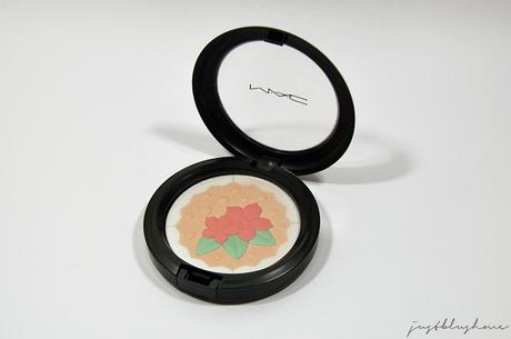 [MAC Baking Beauties] In for a Treat Pearlmatte Face Powder