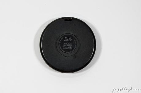 [MAC Baking Beauties] In for a Treat Pearlmatte Face Powder
