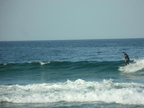 Surfer @ Mainly Beach