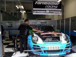 Titelchancen fast vergeben - Farnbacher Porsche (Bild: more-than-racing.de)