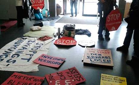 Berlin: Protest gegen Zwangsräumungen bei Wohnungsbaugesellschaften