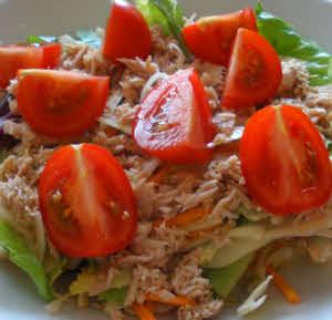 Thunfisch mit Salat