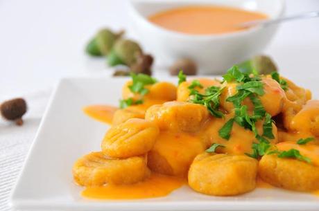 Butternuss Gnocchi mit cremiger Kartoffel-Sauce glutenfrei & vegan